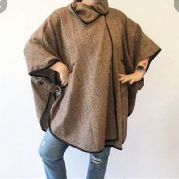 Monocracy USA 🇺🇸 made cape/poncho one size fits most - Picture 9 of 12